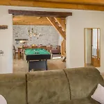 Casa de Férias Boduleri Cr Divšići